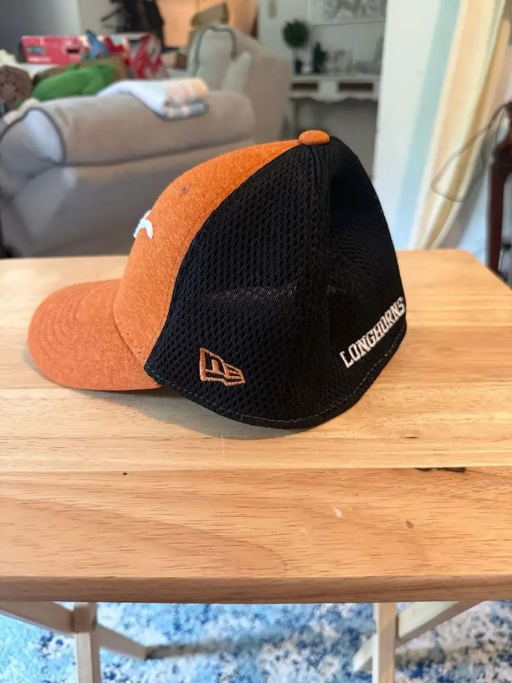 New Era Texas Longhorns 39THIRTY Child/Youth Mesh Trucker Hat